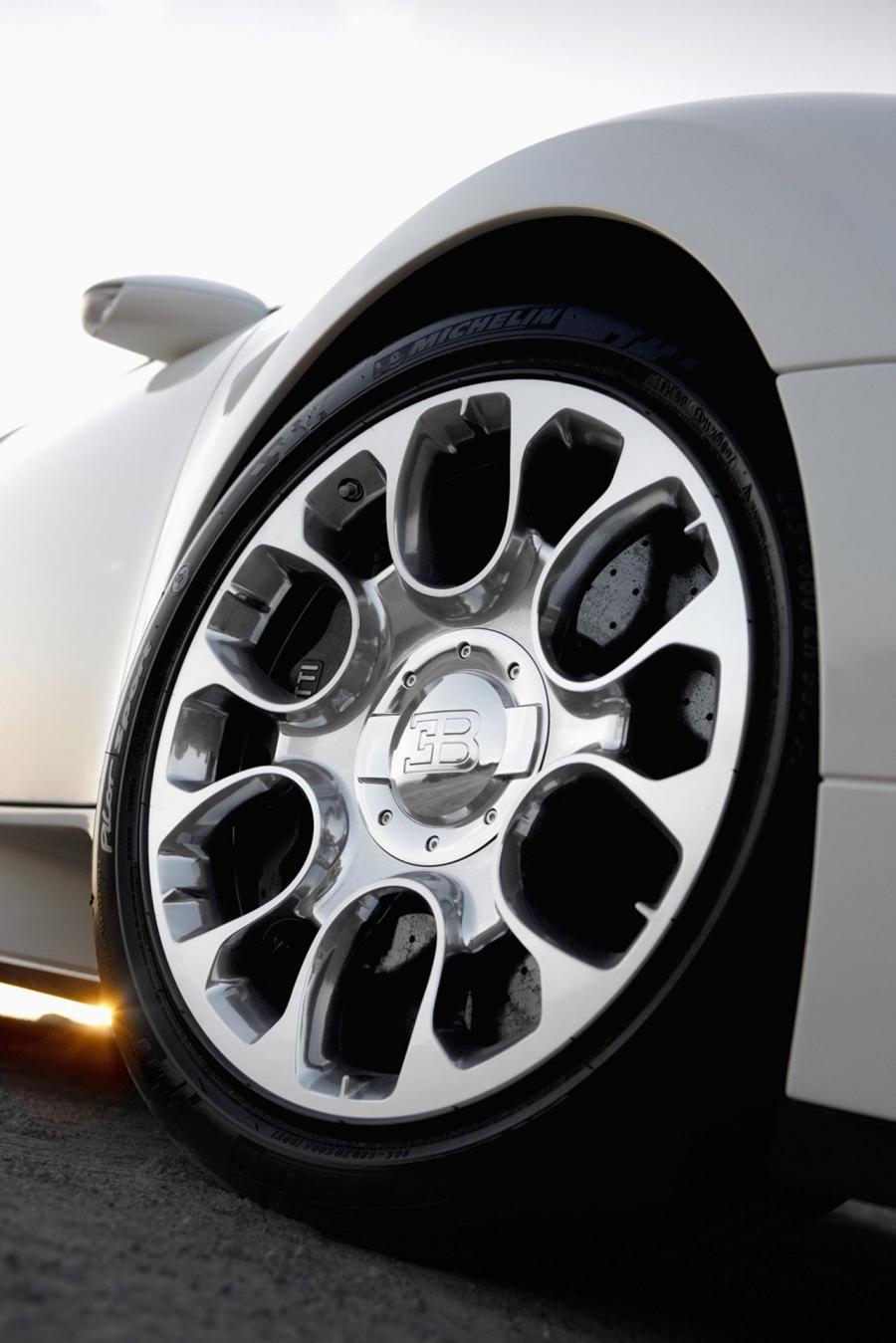  Bugatti Veyron 16.4 Grand Sport Roadster 2008 года  (фото 45 из 186)